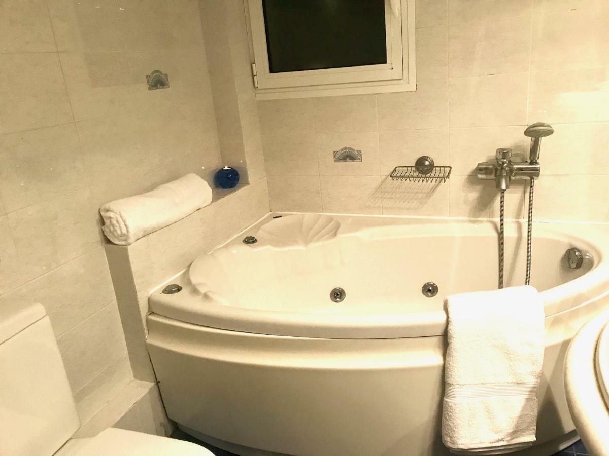Waitnsea Apartment Атина Екстериор снимка