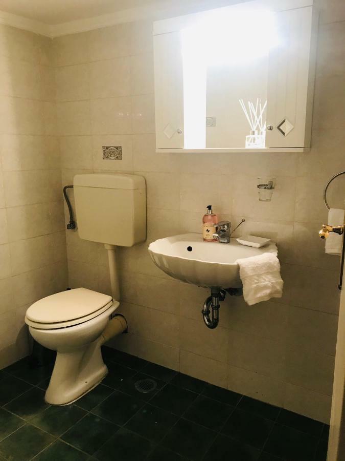 Waitnsea Apartment Атина Екстериор снимка